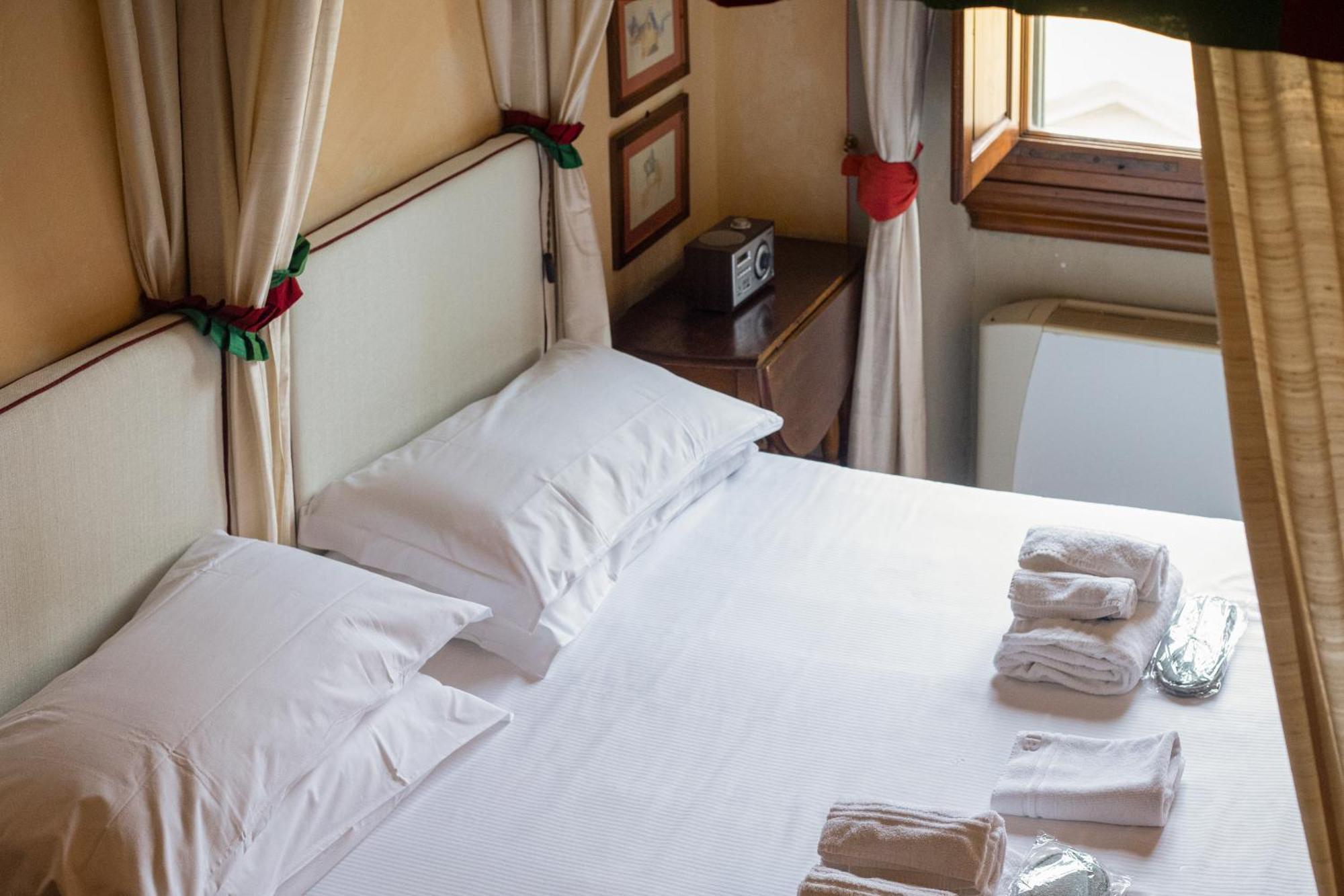 Couette-café Boutique Antica Johlea 3*